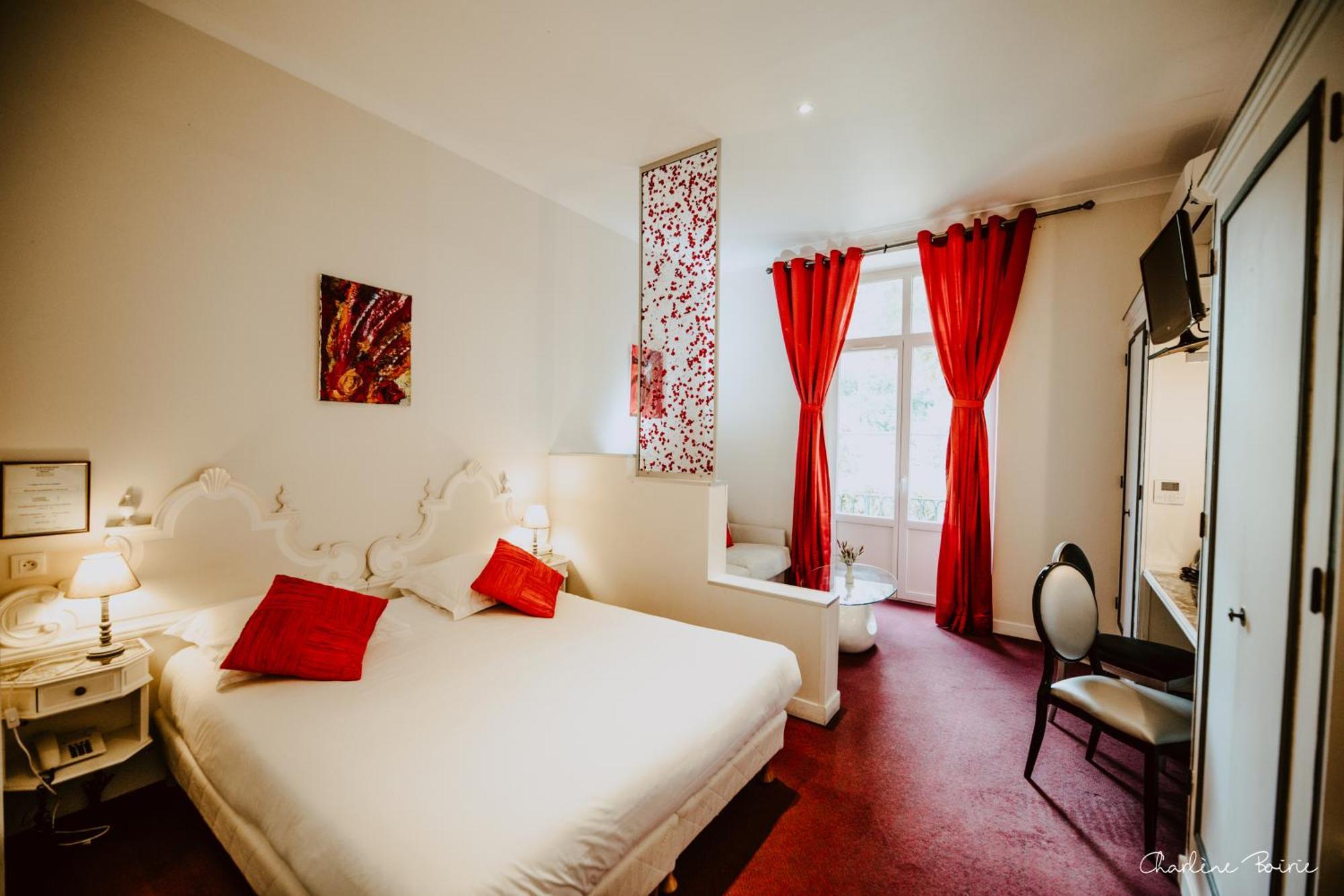 Grand Hotel Des Bains Vals-les-Bains Exterior foto